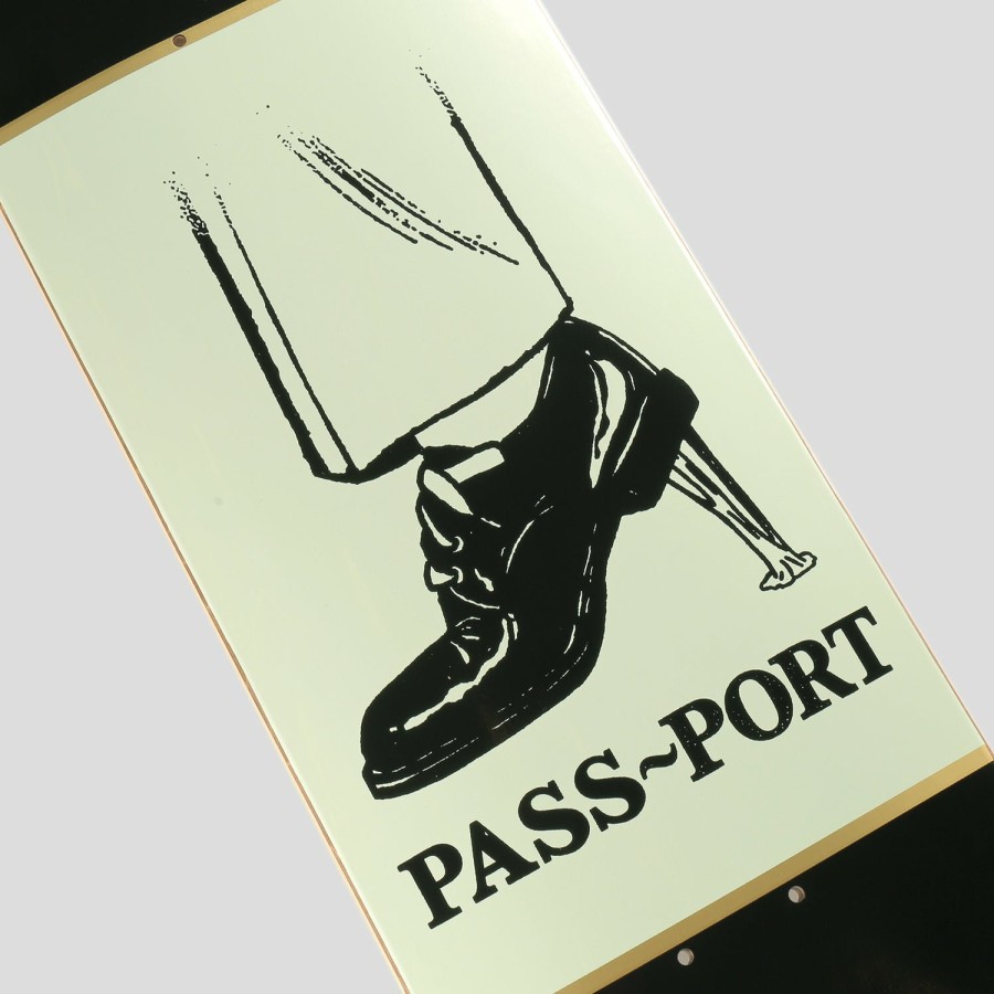 Decks Pass~Port | Pass~Port "Gumshoe" Shoe Series Deck